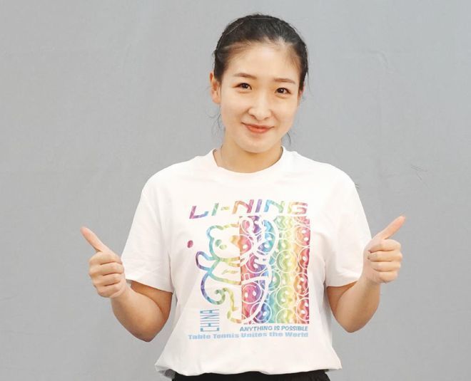 我跟他解释说，为曼联效力是我儿时的梦想。